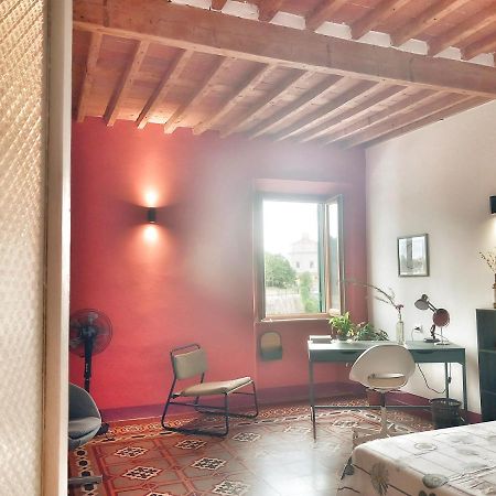 Lotte'S Guesthouse Ліворно Екстер'єр фото