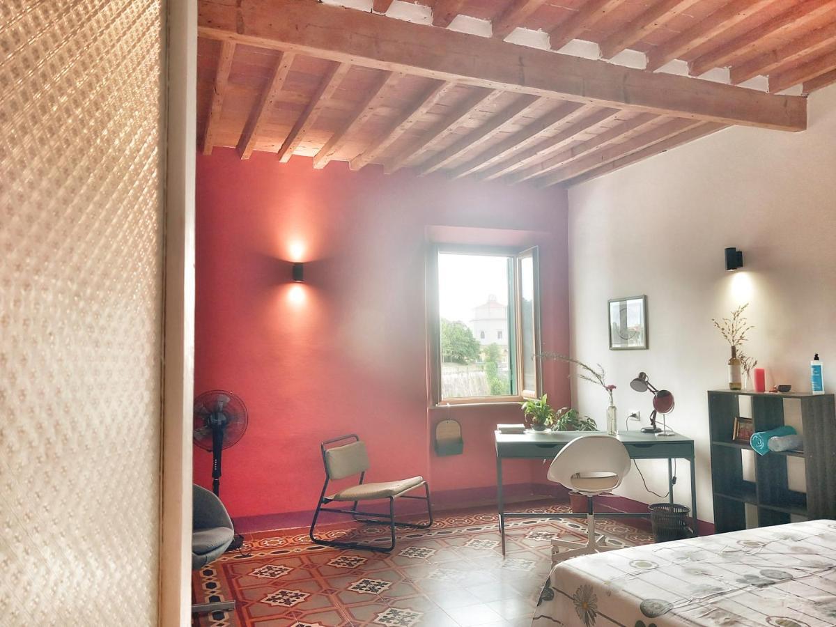 Lotte'S Guesthouse Ліворно Екстер'єр фото