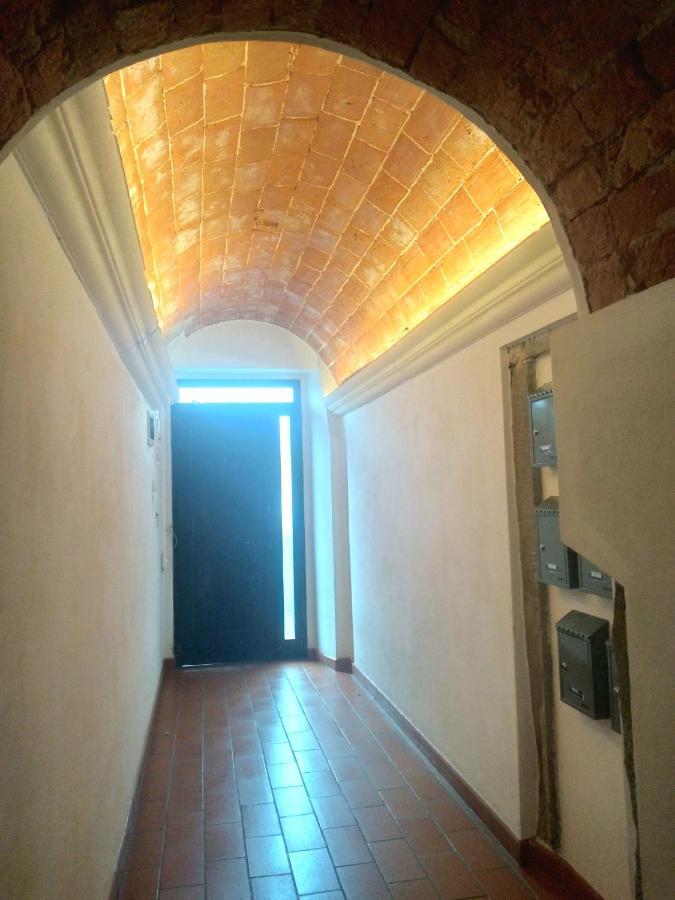Lotte'S Guesthouse Ліворно Екстер'єр фото