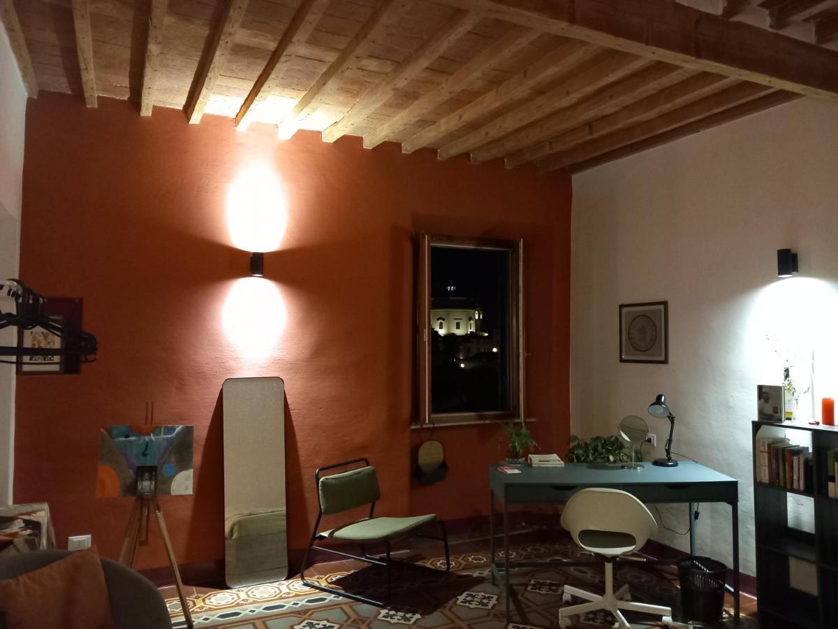 Lotte'S Guesthouse Ліворно Екстер'єр фото