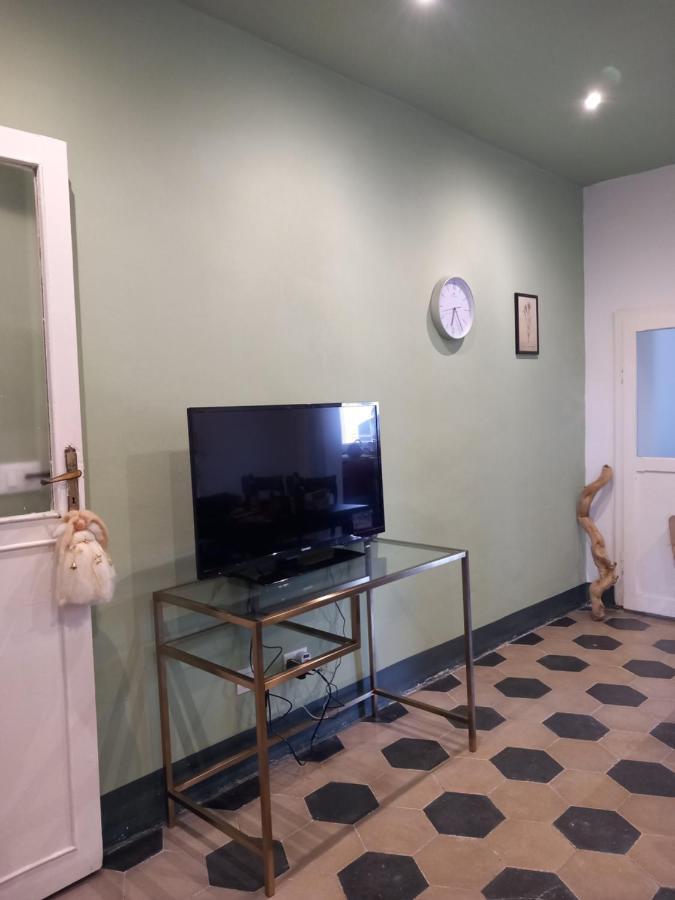 Lotte'S Guesthouse Ліворно Екстер'єр фото