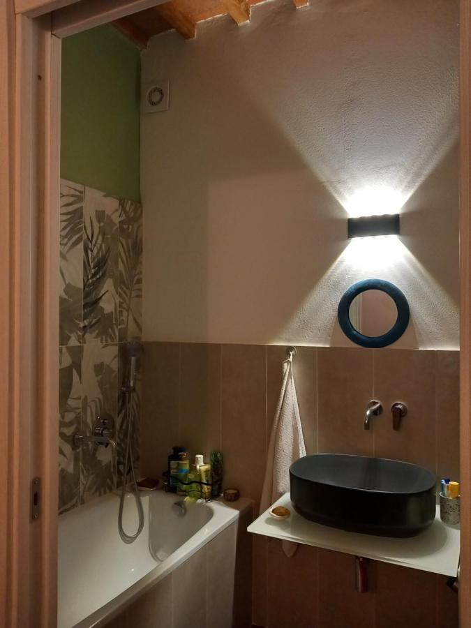 Lotte'S Guesthouse Ліворно Екстер'єр фото