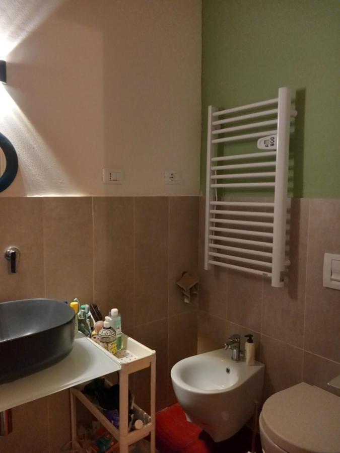 Lotte'S Guesthouse Ліворно Екстер'єр фото