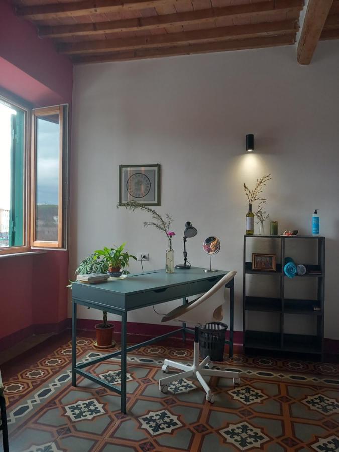 Lotte'S Guesthouse Ліворно Екстер'єр фото